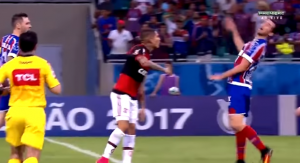 HOĆEMO OSKARA ZA MOMKA: Kečeri da mu pozavide na ‘scenskom efektu’ (VIDEO)