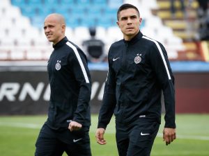 VEĆ POČEO RAT: Poruka navijača Budućnosti pred utakmicu sa Partizanom (FOTO)