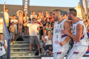 TRENUTAK ZA ISTORIJU I NEZABORAV I LUDO SLAVLJE POTOM: Pogledajte koš koji je Srbiji doneo titulu šampiona sveta (VIDEO)