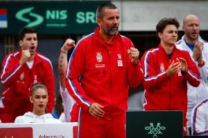 KRENUO U POHOD NA TITULU: Kecmanović uspešno započeo juniorski Rolan Garos