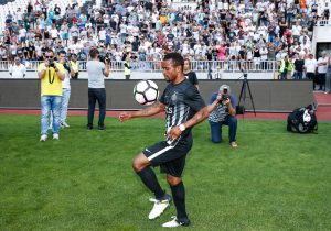 UGOVOR JE JAK: Partizan niko nije zvao, ‘pojačanje’ ostaje u Izraelu!