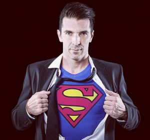 VREMEPLOV: Bufon je 2001. debitovao za Juve, a mnogo ranije za Italiju! Znate li kako je izgledao i koji broj je nosio? (VIDEO)