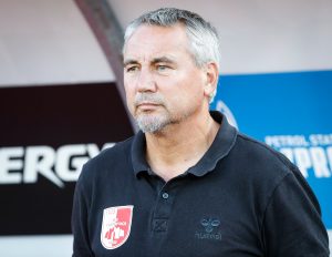 HOTSPORT SAZNAJE: Radnički ostao bez trenera, Austrijanac ‘digao sidro’ zbog stare srpske boljke!