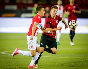 DELIRIJUM NA MARAKANI: Proradilo ‘grotlo’, trese se Autokomanda, fantastična koreografija navijača! (VIDEO)