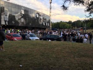 IZ HUMSKE: Grobari hoće da ‘brane’ sever, počelo hapšenje (VIDEO)