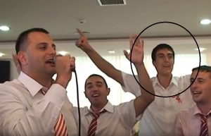 INTERNET ‘GORI’: Centar stiže u Partizan, ali ga navijači ne žele zbog naklonjenosti Zvezdi! (FOTO) (VIDEO)