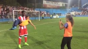 ‘ŠOUMEN’: Pogledajte kako se Boaći zabavio sa skupljačima lopti sinoć (VIDEO)