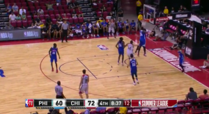 PRŠTAĆE BLOKADE I POLUDISTANCA: Zvezda pikirala novo rešenje za poziciju centra! (VIDEO)