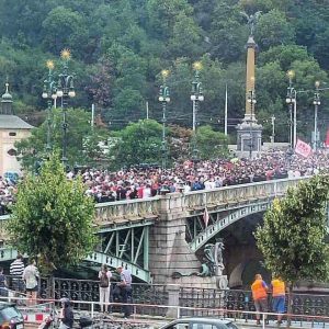 INVAZIJA NA KELN: Zvezdu čeka velika podrška u Nemačkoj!