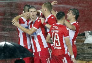 ZVEZDAŠI SLOŽNI: Fudbaleri crveno-belih pružili podršku Branku Jovičiću (FOTO)