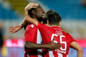 IZBEGAO KAZNU: Ričmond Boaći se privatnim avionom vratio u Ganu (FOTO)