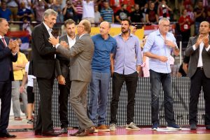 U ČAST VELIKANA: Evroliga se ovako oprostila od Dušana Ivkovića (VIDEO)