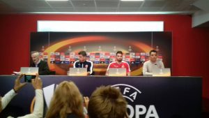 KONFERENCIJA ZVEZDE U KELNU: Nemci zbunili Milojevića neočekivanim pitanjem – ‘Ružno je…’ (FOTO)