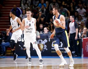 EVROLIGA: Šampion konačno proigrao, a sa njim i Marko Gudurić (VIDEO)