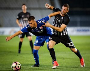 NAKON LOŠE SLIKE ‘ČAIRA’: Javili se iz Partizana – fudbal se igra na travi, nema svrhe da vežbamo na blatu ili snegu