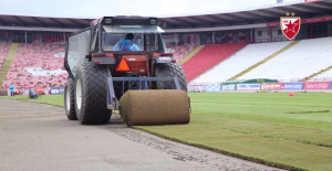 KIŠA (NE) REMETI PLANOVE: Danima se to čekalo, nova trava ukrasila Marakanu (VIDEO)