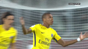 DEBI POD SREĆNOM ZVEZDOM: Mbapeov očajan pas ka Nejmaru mu doneo sjajan prvenac za PSŽ (VIDEO)