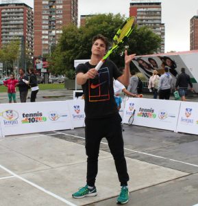 MASTERS U SINSINATIJU: Kecmanović poražen u osmini finala, Đoković prošao Karenja-Bustu