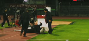 SKANDAL TRESE ŠVAJCARSKU: Predsednik Siona ošamario bivšeg selektora (VIDEO)