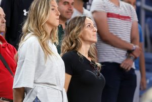 FOTO-UBOD: Loža u Istanbulu za ponos svakog Delije, Maja Ognjenović bodri ‘orlove’ (FOTO)