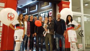 KUTAK ZA NAVIJAČE “ZMAJEVA“: Otvoren novi Fan šop Voždovca