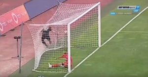 OVO SE NE VIĐA ČESTO: Ožegović preševao golmana Bačke i utrčao u gol sa loptom! (VIDEO)