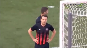 TEŠKO DA MOŽE NESPRETNIJE: Štoper Mačve komičnim autogolom već rešio pitanje pobednika (VIDEO)