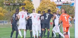 TAJ LUDI SRPSKI FUDBAL: Golman Rtnja protiv Partizana brani u dresu velikog evropskog kluba! (FOTO)