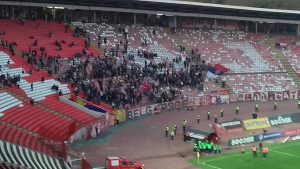 DELIJE PITAJU ZVEZDAŠE: Poruka o kojoj će se sigurno pričati među navijačima Crvene zvezde (FOTO) (VIDEO)