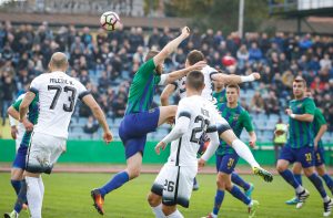 NEREŠENO U ZEMUNU: Mitrović po jednom u protivničku i svoju mrežu za egal na poluvremenu!