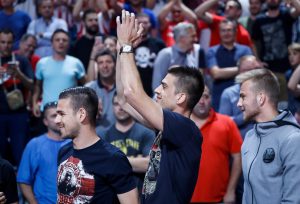 POSLASTICA ZA DELIJE: Zvezda spojila dva najvažnija sporta – dođi na košarku, gledaj i fudbal!