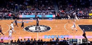 PONOVO PLEJ U TELU CENTRA: Nova sjajna asistencija Jokića, mora da ga je ovo Teo naučio (VIDEO)