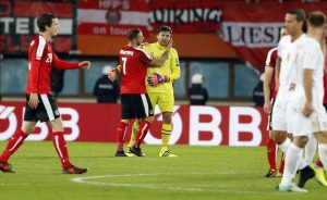 SRBIN DO KOSKE: Umesto da misli na Moldaviju, Arnautović se obratio Srbima (FOTO)