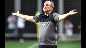 NEZABELEŽENO DO SADA: Slavni klub se propisno obrukao, najpre otpustili trenera pa ga u rekordnom roku vratili!