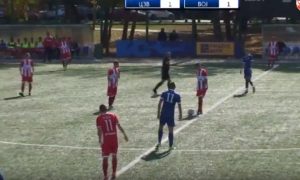 SENZACIJA U OMLADINCIMA: Zvezdina nada postigla gol sa pola terena! Zbog ovoga ga gleda i Barselona (VIDEO)