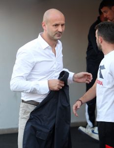 NOVA ‘BURA’ U SUPERLIGI: Ilija Stolica izrevoltiran suđenjem bojkotovao konfeneciju za medije