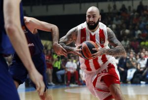 PERO ANTIĆ: Kako se u kafanu ide zbog narodnjaka, tako se ovde dolazi zbog Delija