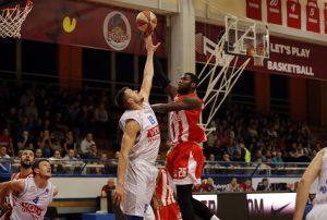 OZBILJNO NAMERILI DA SVRGNU ZVEZDU: Budućnost dovodi centra sa gotovo decenijskim NBA iskustvom!?