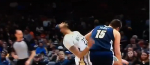 GDE ĆE BICIKLOM NA RUSIJU: Nikola Jokić nokautirao Dejvisa (VIDEO)