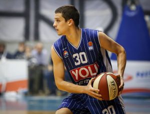 NAGRADA ZA DOBRE IGRE: Petar Popović potpisao novi ugovor sa prvakom ABA lige