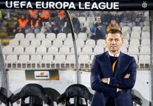 ĐUKIĆ OSTAO NEDOREČEN OKO SASTAVA: Everton je spreman, ali… (VIDEO)