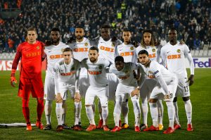 KOD NAS JE OVAKO NEŠTO TEŠKO ZAMISLITI: Bazel na šmekerski i originalan način čestitao titulu velikom rivalu (FOTO)