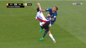 BEZ MILOSTI ZA RIVALA: Brutalan start igrača Rivera obeležio prvo poluvreme „Superklasika“ (VIDEO)