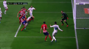 ‘RATNO STANJE’ U MADRIDU: Benzema namerno i surovo napucan u glavu, Ramos dobio kopačku u nos! (VIDEO)