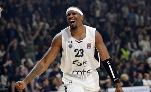 PONOVO PRAVI HAOS: Samarado Samjuels i njegova ‘vrela glava’, veliki skandal u Limožu – na meti trener