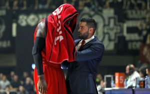 HOTSPORT ANALIZA: Kako primer Filadelfija Iglsa može navijačima Zvezde da posluži kao motiv za podršku Dušanu Alimpijeviću?