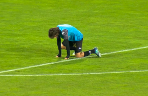 ZA OVO JE POTREBAN POSEBAN TALENAT: Za autogol u stilu Ronalda bilo mu je potrebno 36 sekundi! (VIDEO)