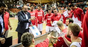 HRVATI U CENTRU NOVOG SKANDALA: Svađa selektora i kapitena – ‘Usr*ni smo, usr*ni!’