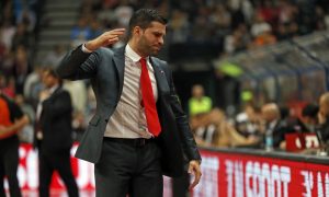 FOTOGALERIJA: Nikad slabija Crvena zvezda, Delije se trude