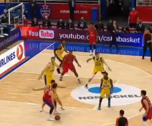 IPAK JE IGRAO ZAJEDNO SA TEOM: Pogledajte sjajnu asistenciju De Koloa iza leđa (VIDEO)